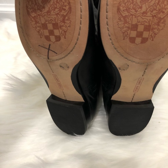 Vince Camuto “quilted” boots. Size 6.5 - Picture 4 of 4